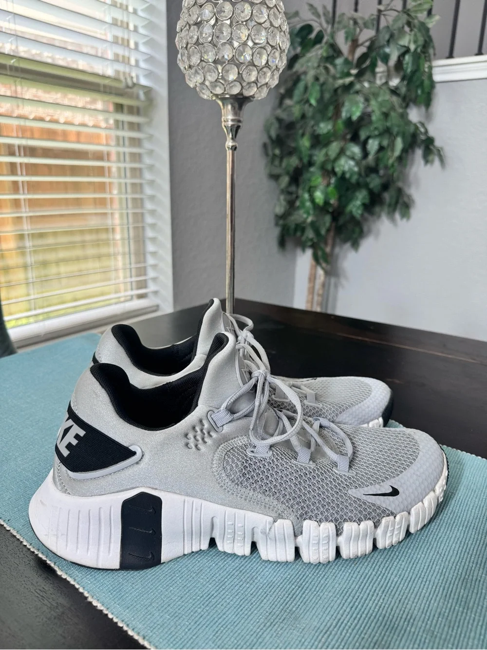 Nike Free Metcon 4 'Wolf Grey' Size 12